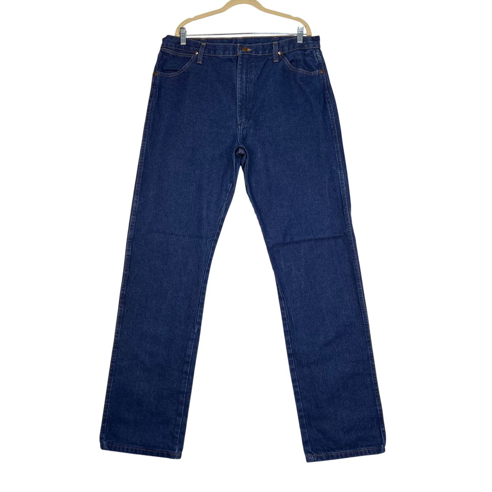 Wrangler Blue Jeans Men 38x36 Straight Leg Cowboy Cut 100% Cotton Denim Western